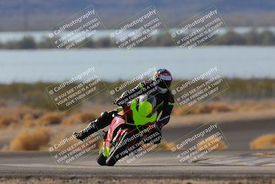 media/Dec-18-2022-SoCal Trackdays (Sun) [[8099a50955]]/Turn 14 (940am)/